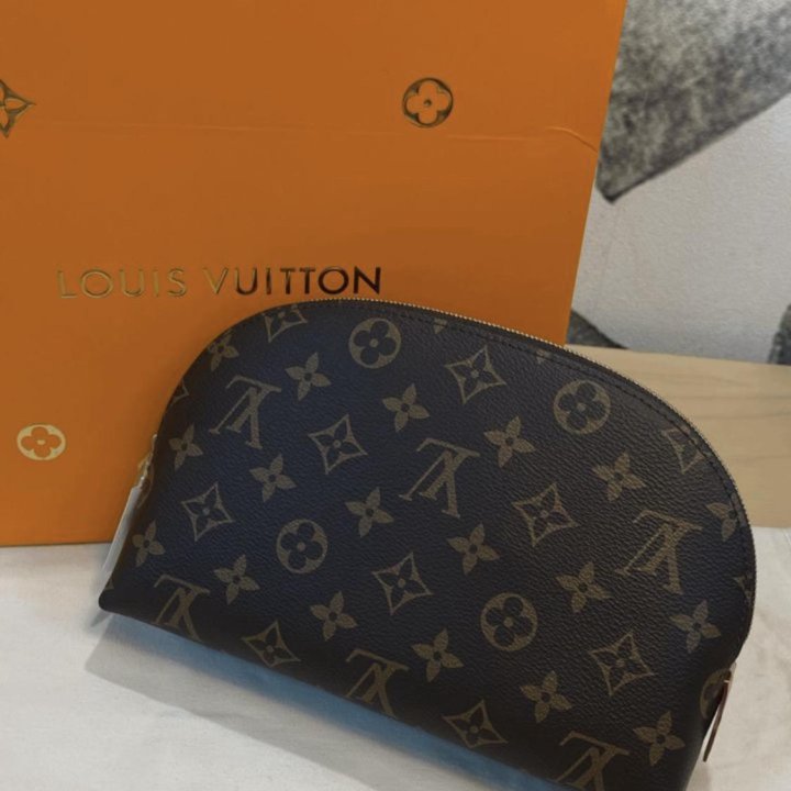 Женская косметичка Louis Vuitton GM