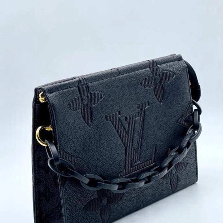 Сумки Louis Vuitton????