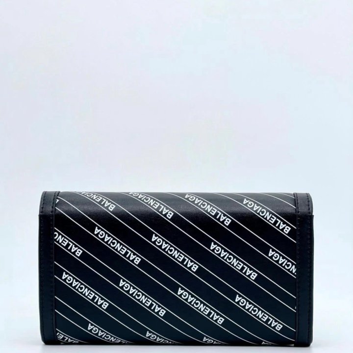 Сумки Gucci????