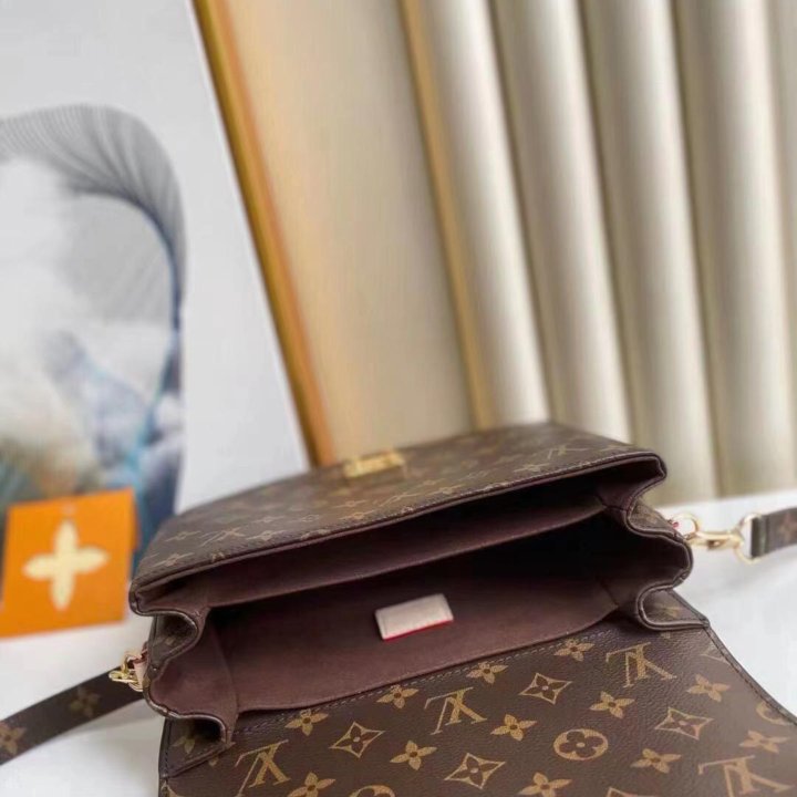 Сумка Louis Vuitton Pochette Metis