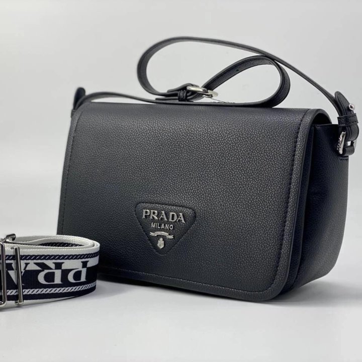Кожаные Сумки Prada ????