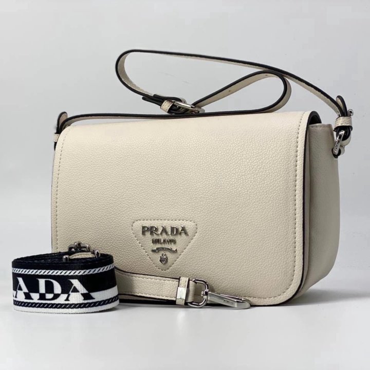 Кожаные Сумки Prada ????