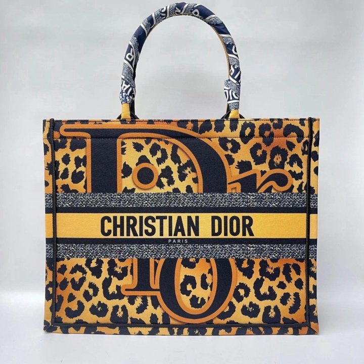 Сумки-шопер Dior????