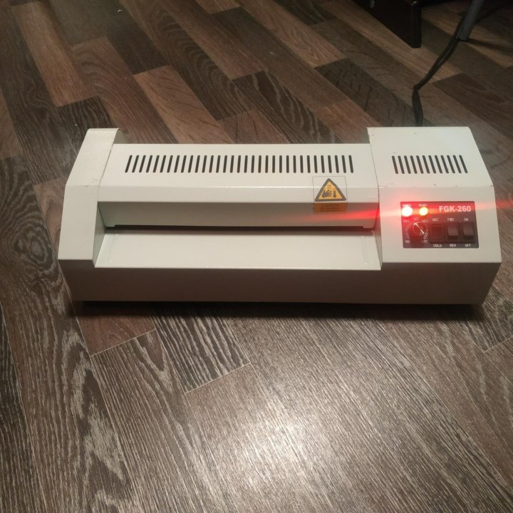 Ламинатор FGK-260