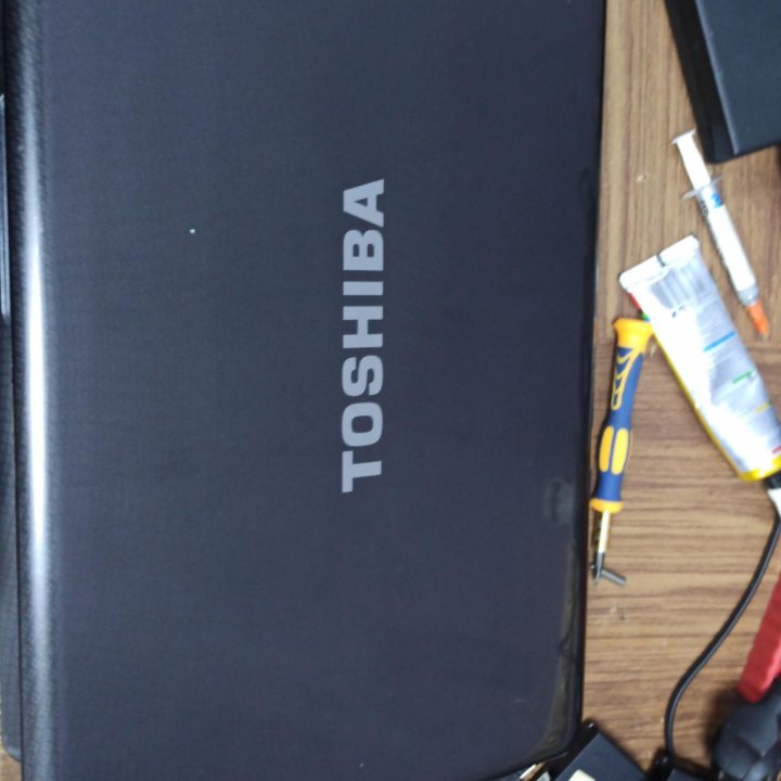 Toshiba l675