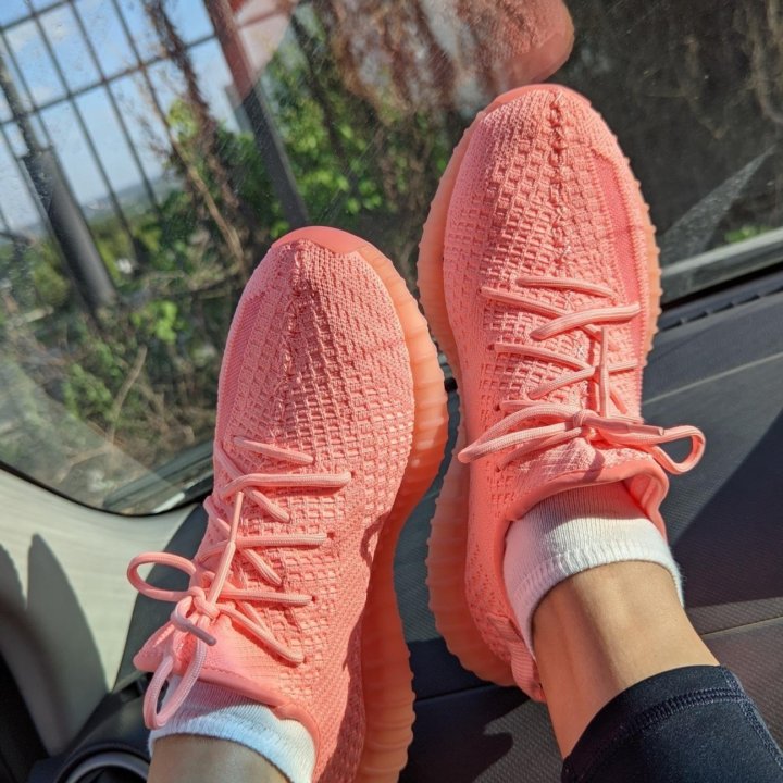 Кроссовки Адидас Adidas Yeezy Boost 350 V2