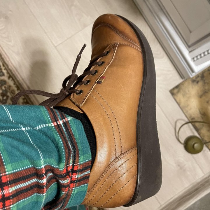 Полуботинки