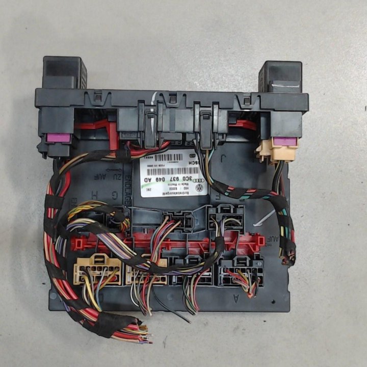 Блок управления бортовой сети (Body Control Module) Volkswagen Jetta 5 2004-2010