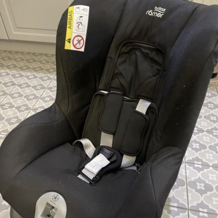 Автомобильное кресло Britax Roomer от 0