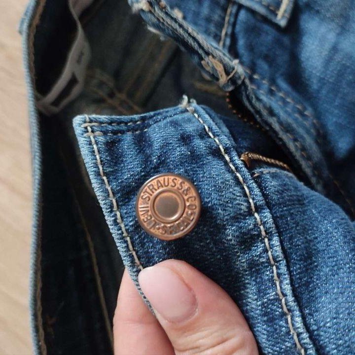 Джинсы женские Levi's