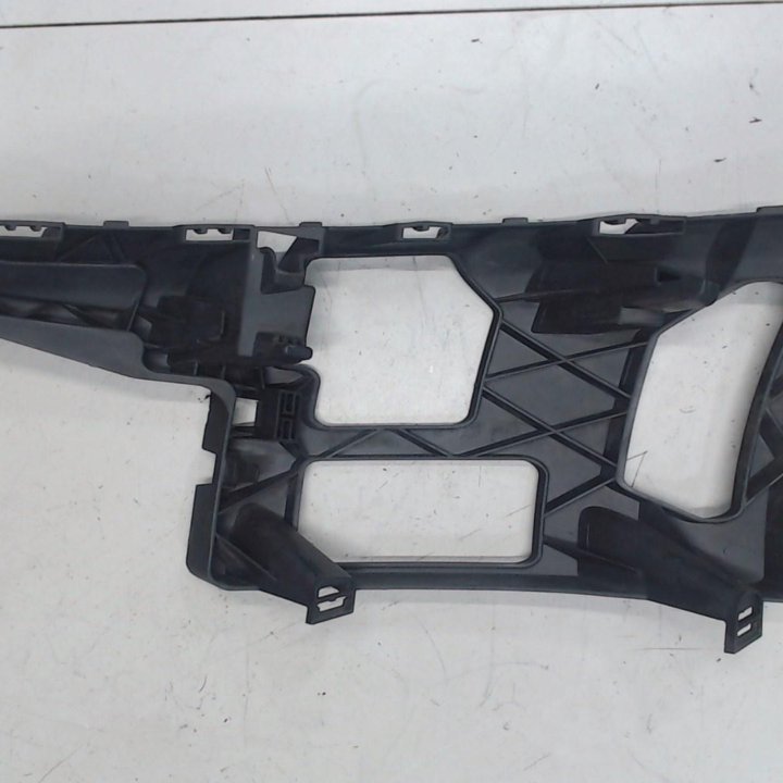 Кронштейн бампера Ford Focus 2 2005-2008