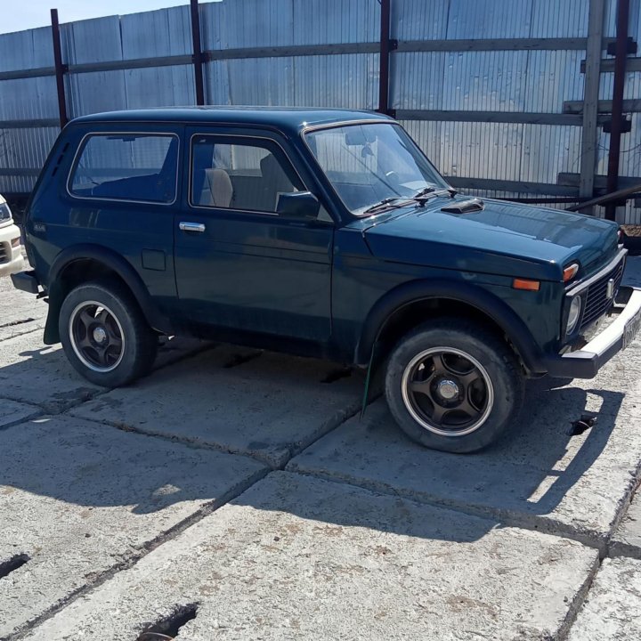 ВАЗ (Lada) Niva (4x4/Legend), 2001