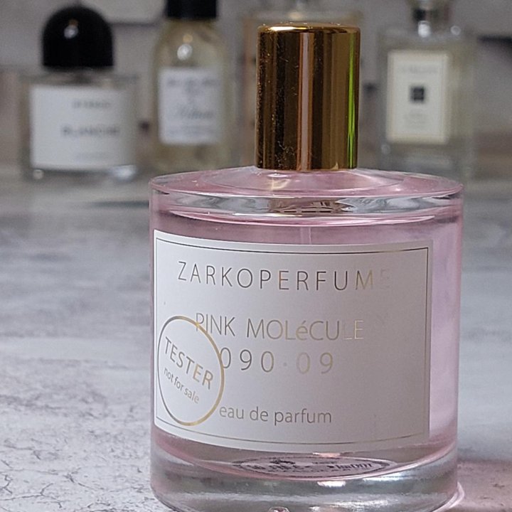 Zarkoperfume Pink Molecule 090.09