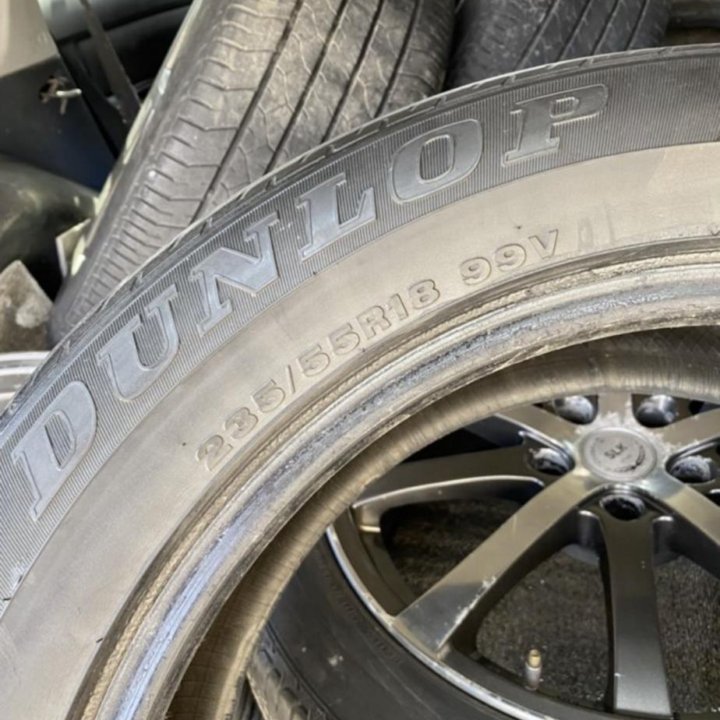 Dunlop SP Sport 270 235/55 R18