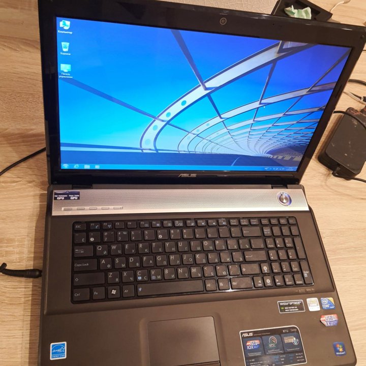 asus N71J, core i5, SSD, 17