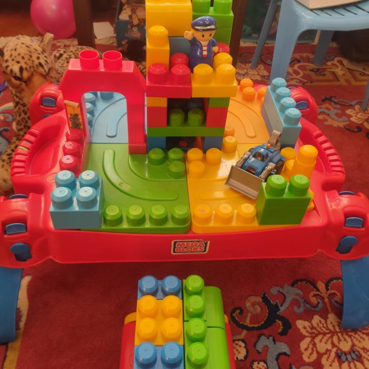 Конструктор-стол Mega Bloks