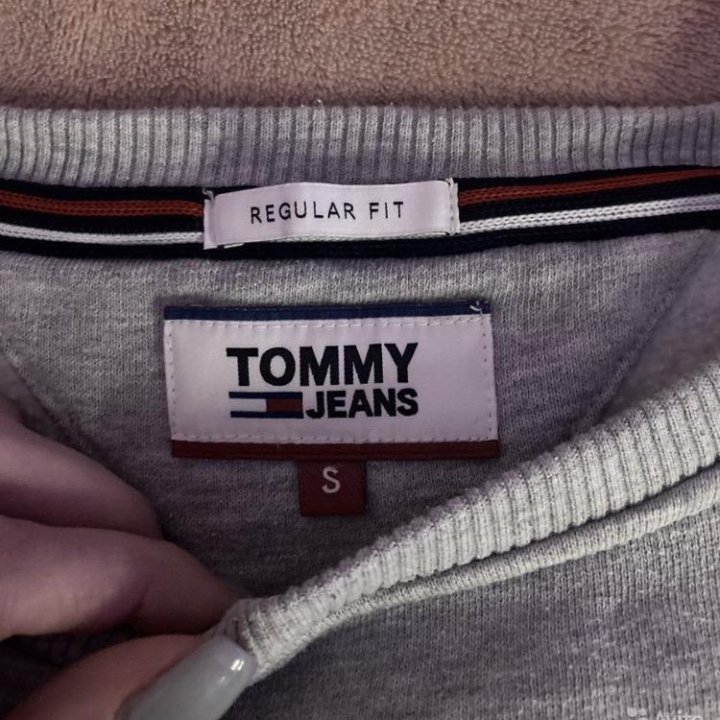 Свитшот tommy hilfiger