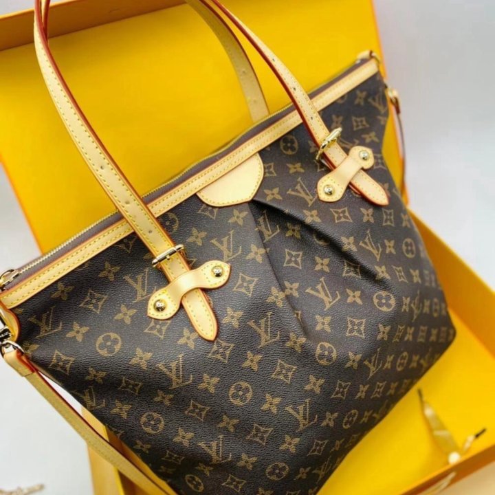 Сумки-шопер Louis Vuitton????