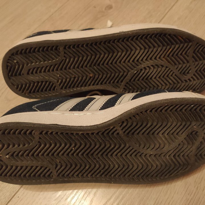 Кросовки, кеды