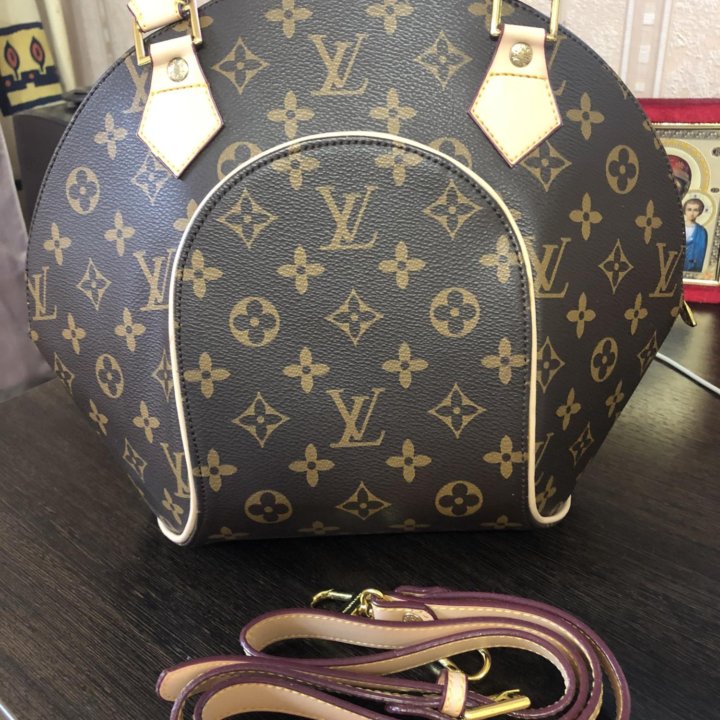 Сумка LV