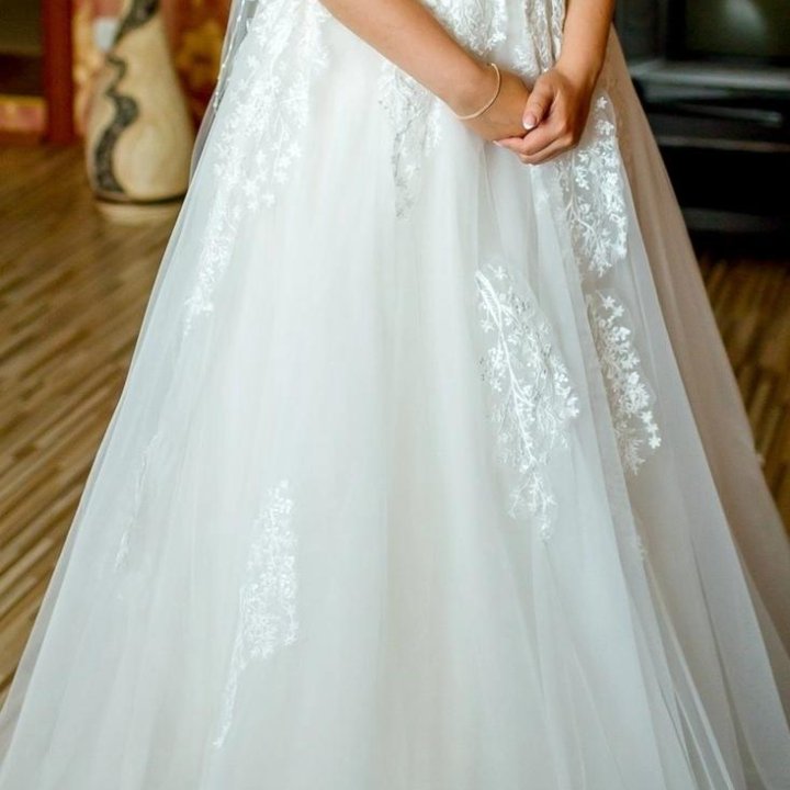 Свадебное платье