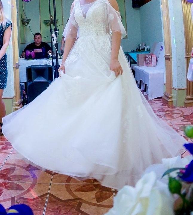 Свадебное платье