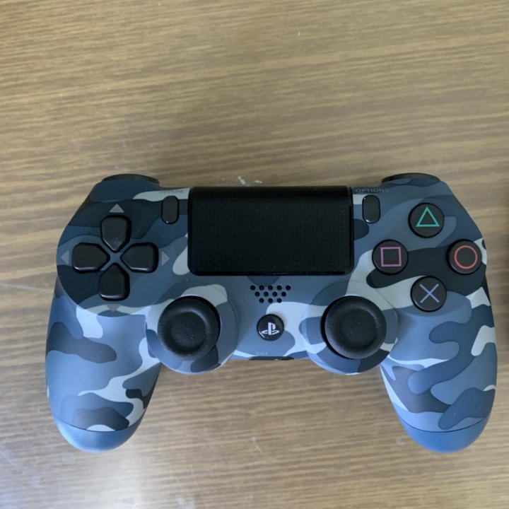 PlayStation 4 комплект с аксессуарами