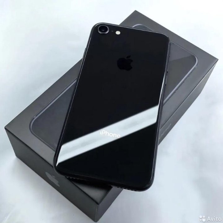 iPhone 8 64GB (идеал,оригинал)