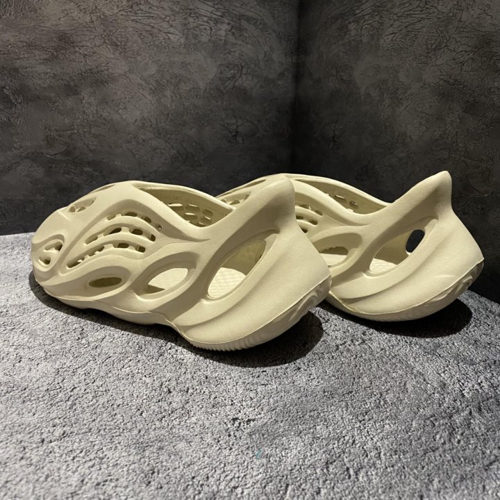Adidas Yeezy Foam