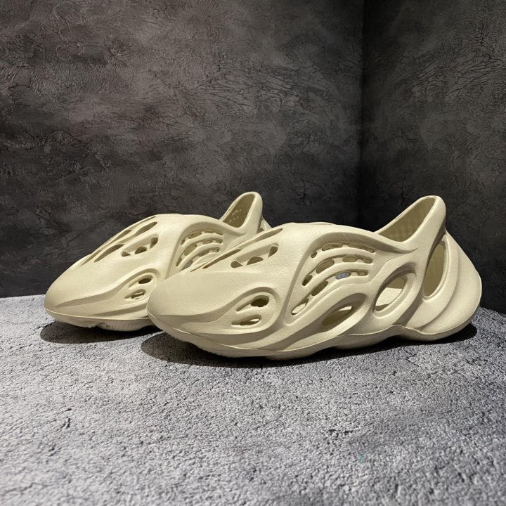 Adidas Yeezy Foam
