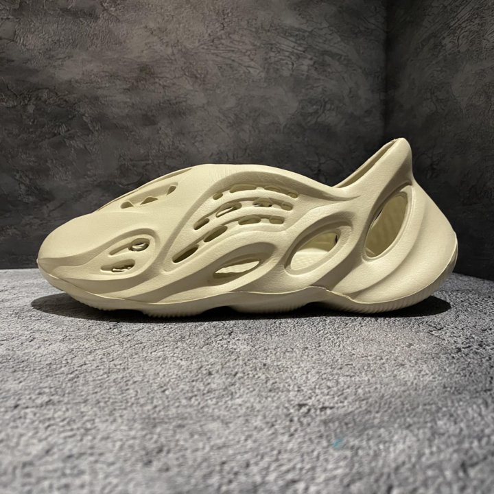 Adidas Yeezy Foam