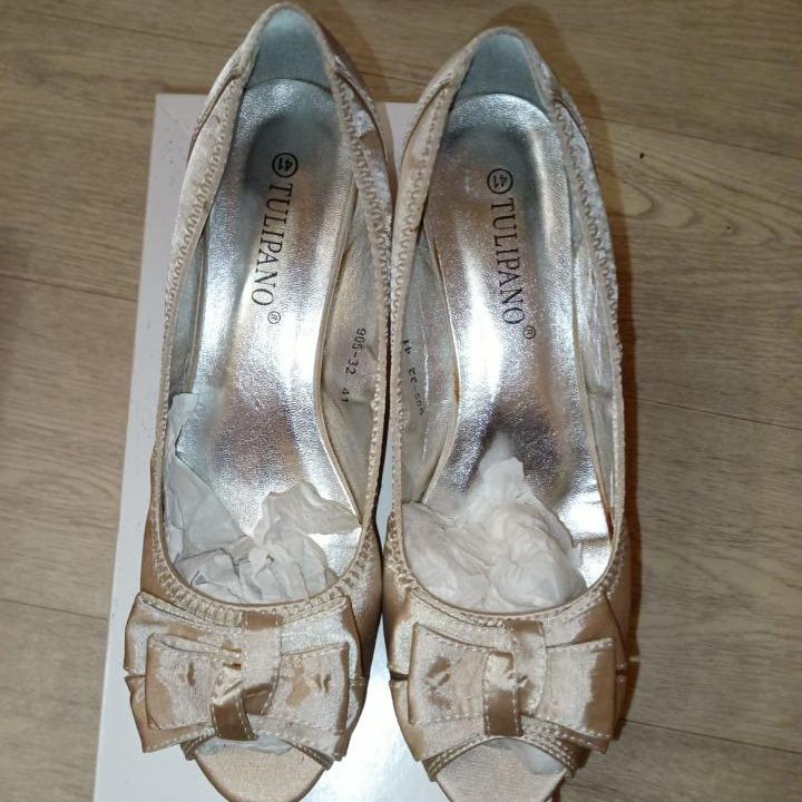 Обувь пакетом 40