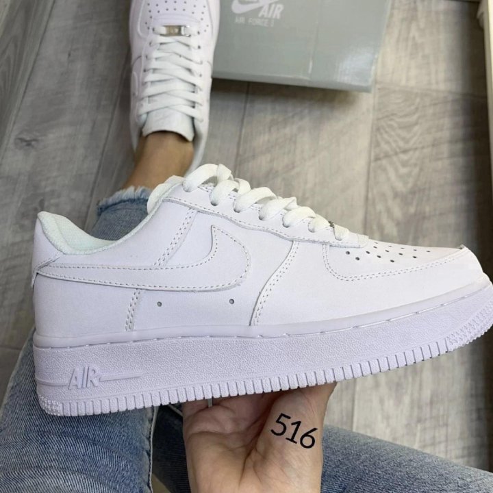 Кроссовки NIKE FORCE 1