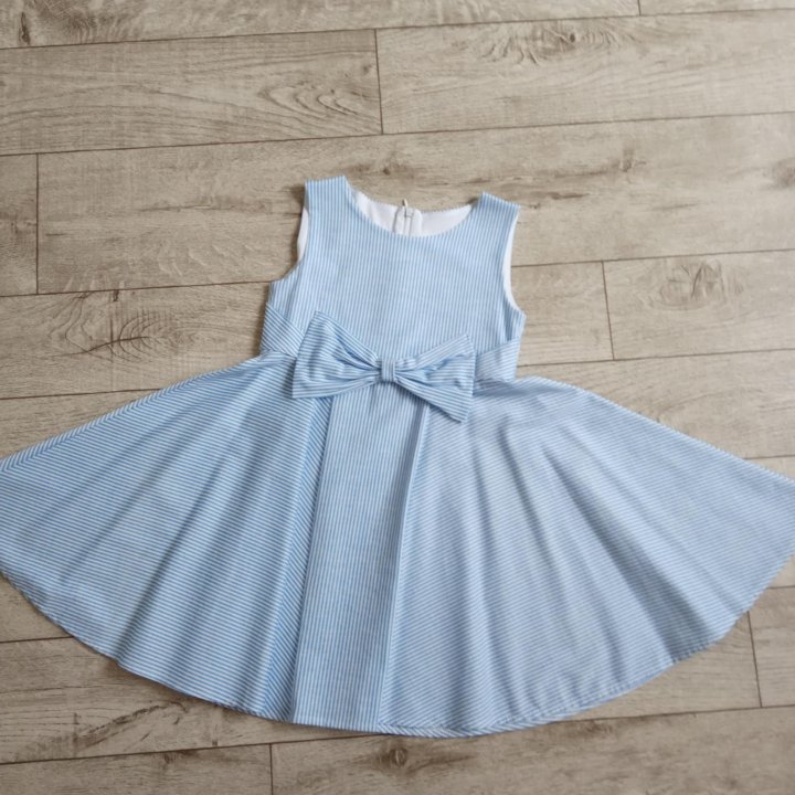 Платье (116см).