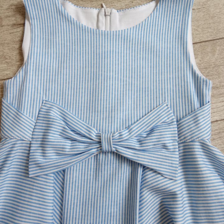 Платье (116см).