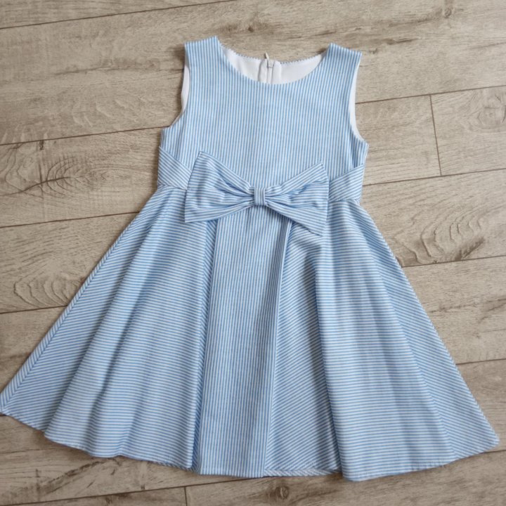 Платье (116см).