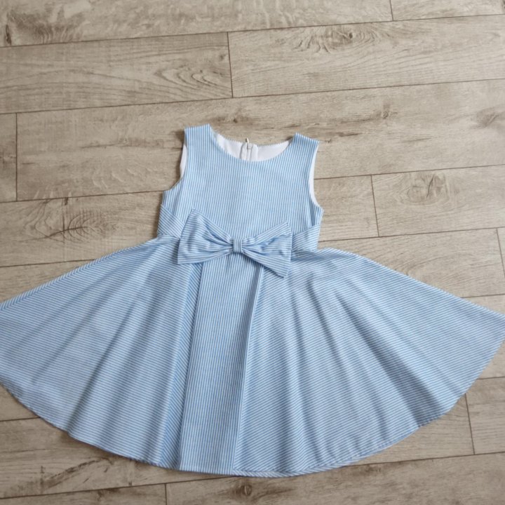 Платье (116см).