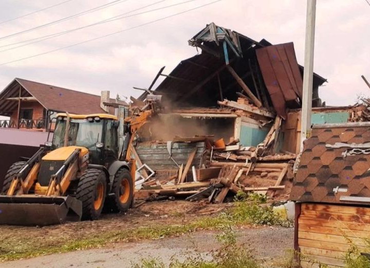 Расчистка участка Демонтаж Снос дома Вывоз мусора