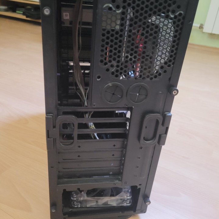 Корпус AeroCool X-Strike