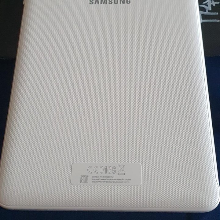 Планшет Samsung Galaxy Tab E