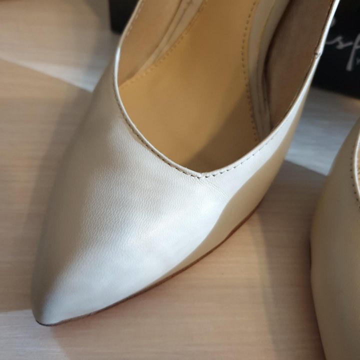 Кожаные туфли