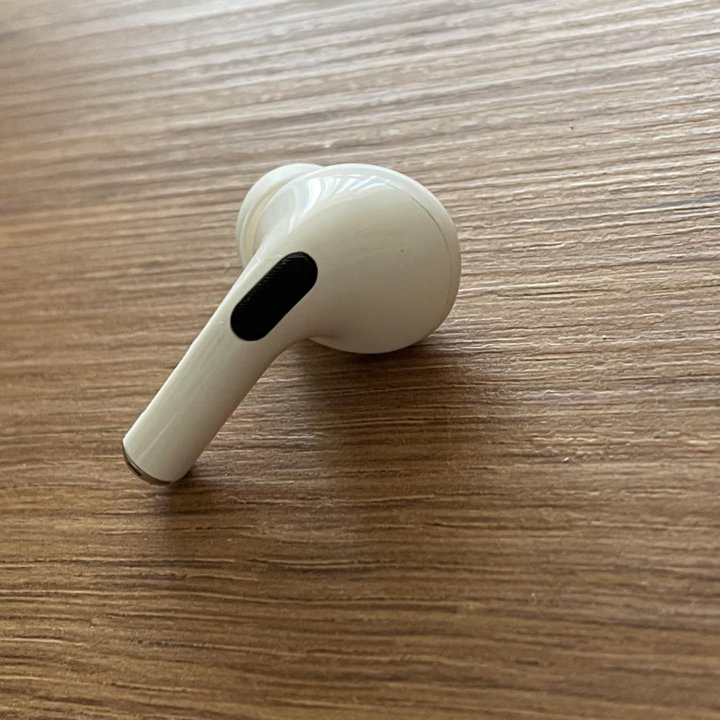 Левый наушник airpods pro