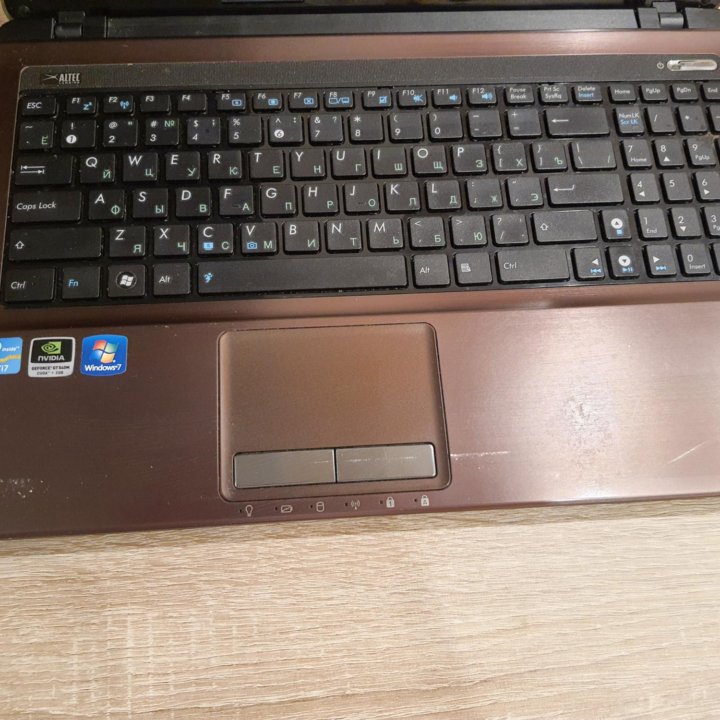 Asus K53s, core i7, 8gb, nvidia gt540m, SSD+HDD