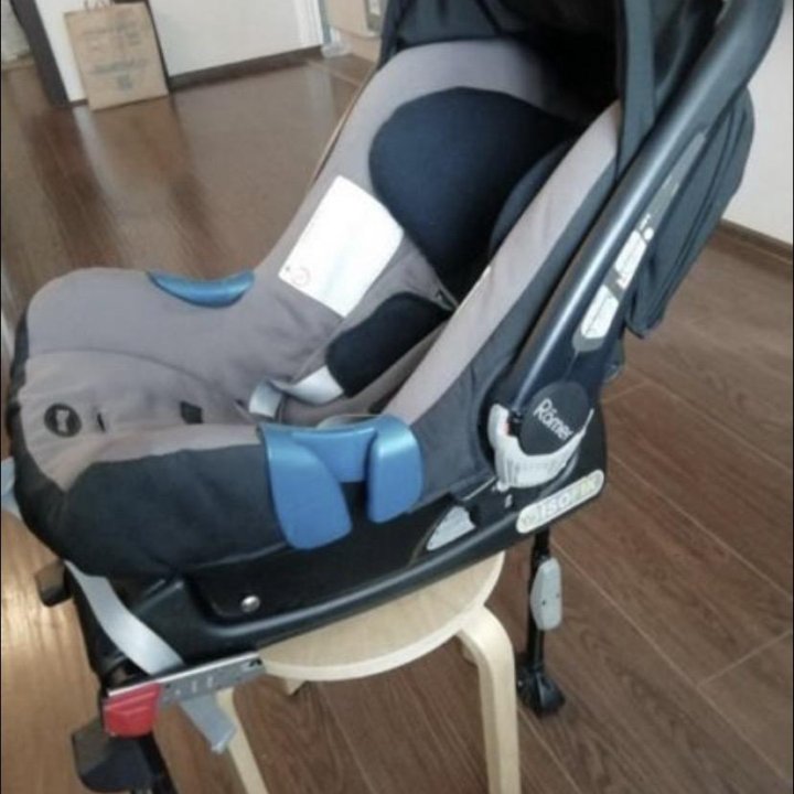 Автокресло Romer baby-safe SHR II