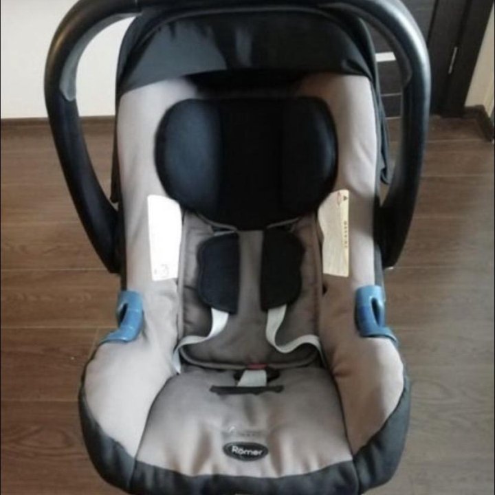 Автокресло Romer baby-safe SHR II