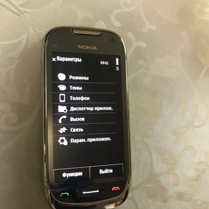 Nokia C7