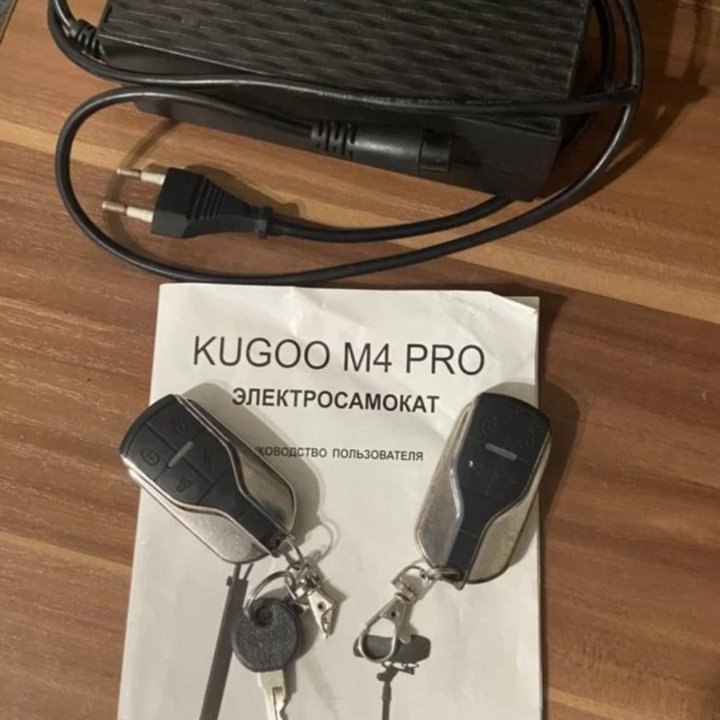 Электро самокат KUGOO m4 PRO