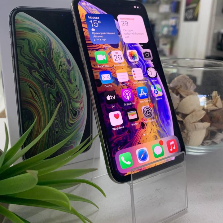 iPhone XS/ 64gb