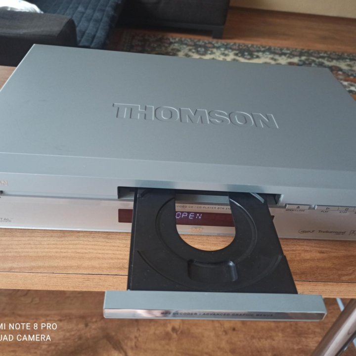 Двд проигрыватель