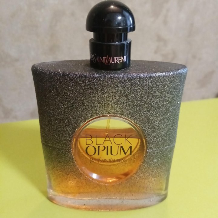 Парфюм от YVESSAINTLAURENT, BLACK OPIUM.